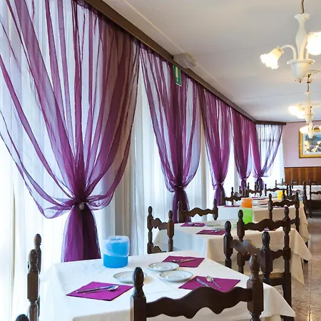 Otel Bianchi 3*