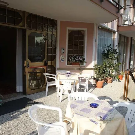 比安奇酒店 比比翁